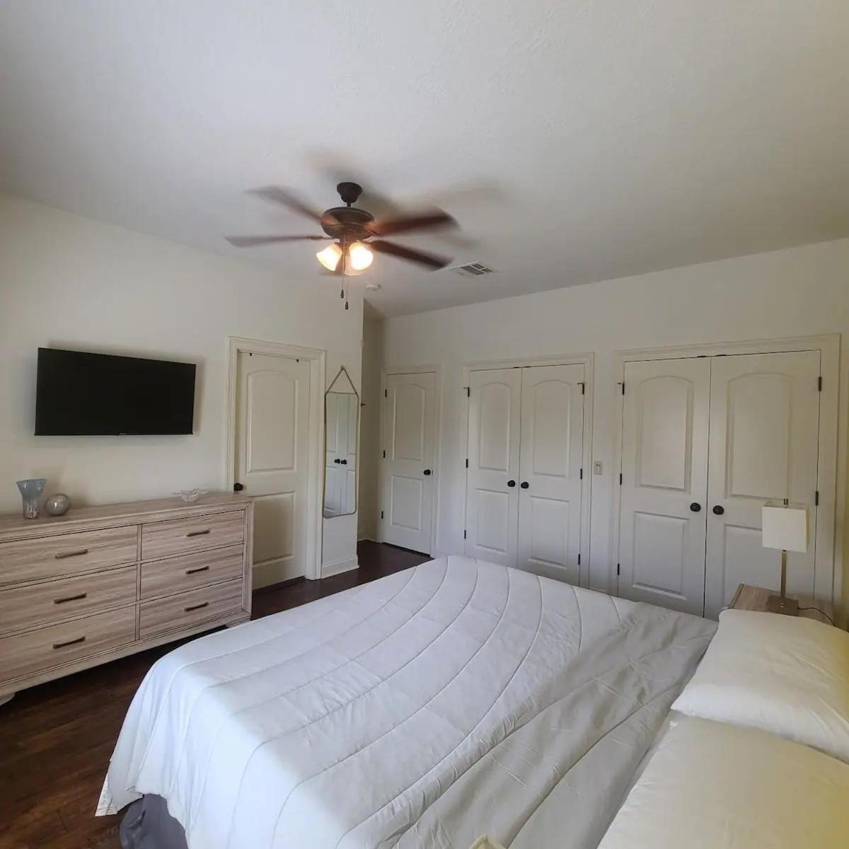Вилла Cozy Townhouse Near Casinos & Prien Lake Park Лейк Чарльз Экстерьер фото